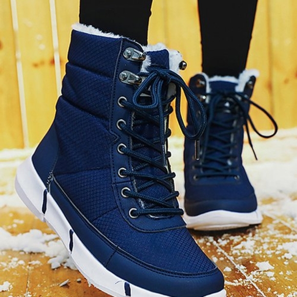Shoes - Blue Ultra-light Faux Fur Lined Waterproof Boots Women 9M